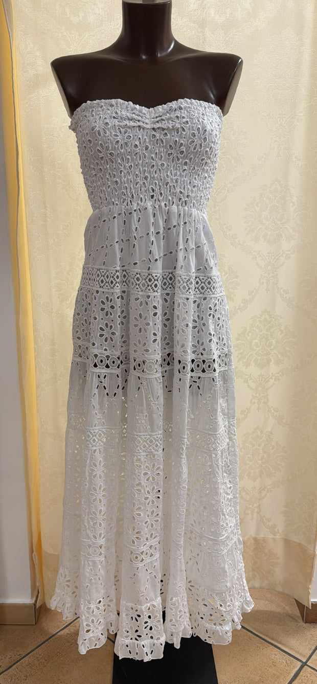 Martinica dress lace embroidered