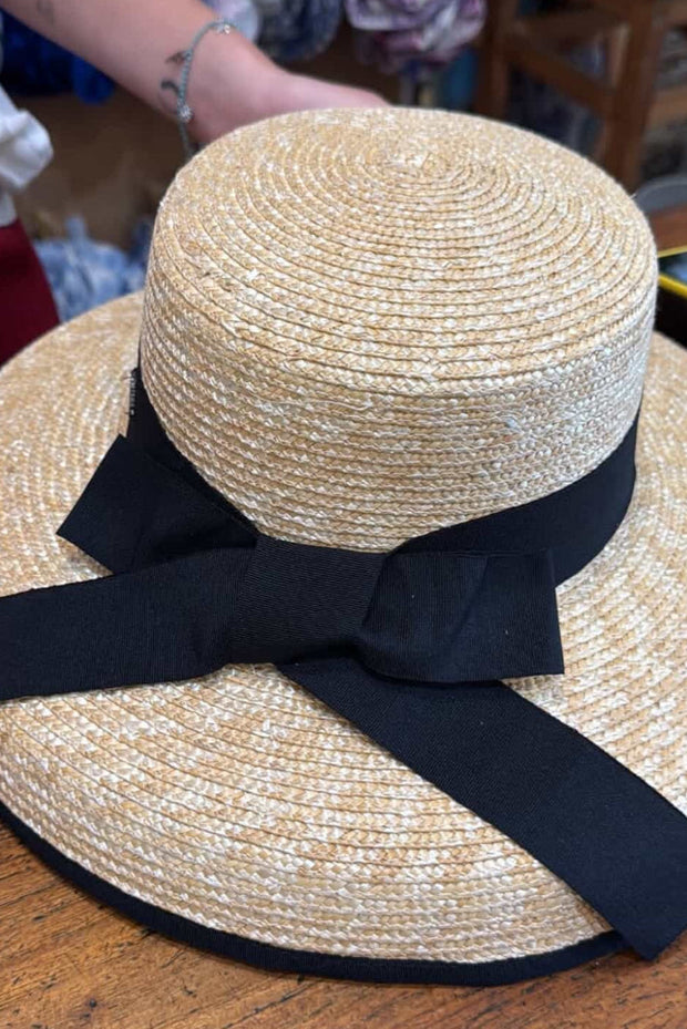 Hat la dolce vita black